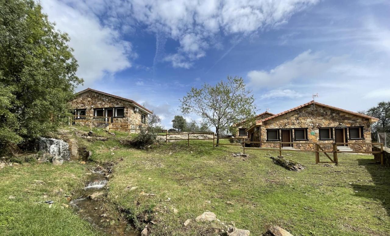 Apartamentos Los Pocillos Gargantilla del Lozoya Exteriör bild