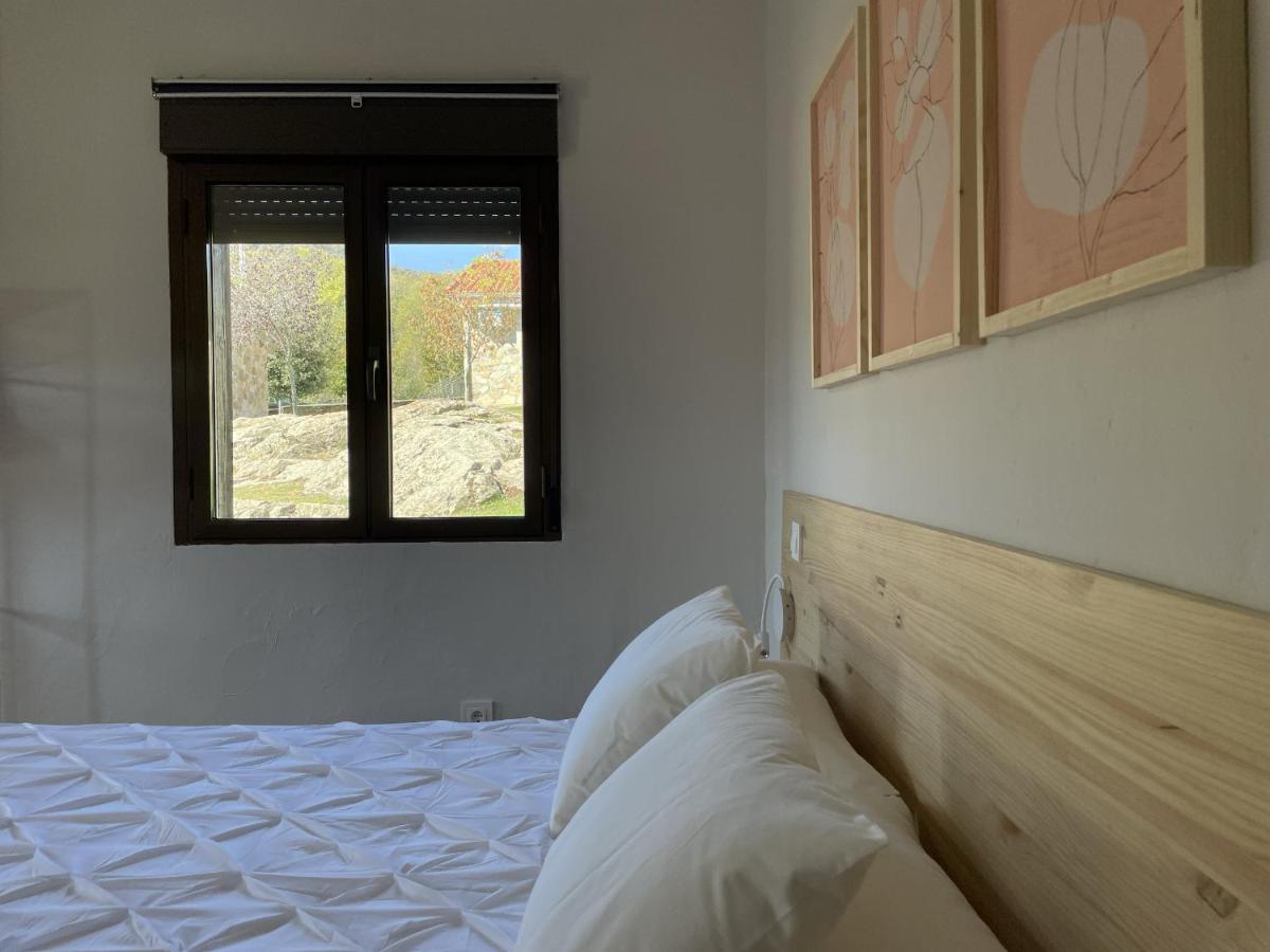 Apartamentos Los Pocillos Gargantilla del Lozoya Exteriör bild